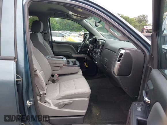 ✅ 2014 Chevrolet Silverado 1500 LT • VIN: 1GCUKREC8EF194980 • Lot: 42734987. Wystawiony na IAAI z przebiegiem 120 295 mil. Bezpłatny archiwum sprzedaży aukcyjnych z USA i szczegółowy raport historii pojazdu na DreamBid. Zdjęcie 5.