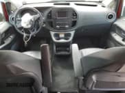 ✅ 2016 Mercedes-Benz Metris Passenger • VIN: WD4PG2EE9G3145000 • Lot: 57074575. Wystawiony na Copart z przebiegiem 136 902 mil. Bezpłatny archiwum sprzedaży aukcyjnych z USA i szczegółowy raport historii pojazdu na DreamBid. Zdjęcie 8.