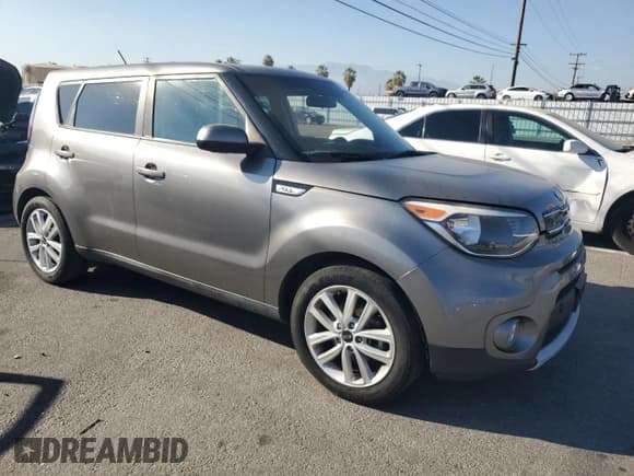✅ 2019 Kia Soul + • VIN: KNDJP3A5XK7650668 • Lot: 91018435. Listed on Copart with 119,567 mi. Free auction sales archive from the USA and detailed vehicle history report at DreamBid. Image 4.