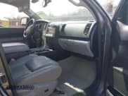 ✅ 2011 Toyota Tundra • VIN: 5TFDM5F1XBX018566 • Lot: 41656841. Wystawiony na IAAI z przebiegiem 241 644 mil. Bezpłatny archiwum sprzedaży aukcyjnych z USA i szczegółowy raport historii pojazdu na DreamBid. Zdjęcie 5.