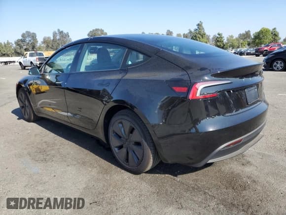 ✅ 2025 Tesla Model 3 Long Range • VIN: 5YJ3E1EA0SF044252 • Lot: 84183365. Listed on Copart with 2,372 mi. Free auction sales archive from the USA and detailed vehicle history report at DreamBid. Image 2.