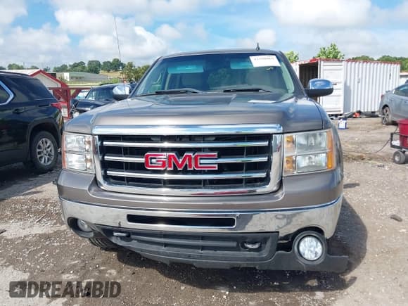 ✅ 2012 GMC Sierra 1500 SLE • VIN: 1GTR2VE70CZ225930 • Lot: 42590069. Wystawiony na IAAI z przebiegiem 157 077 mil. Bezpłatny archiwum sprzedaży aukcyjnych z USA i szczegółowy raport historii pojazdu na DreamBid. Zdjęcie 13.