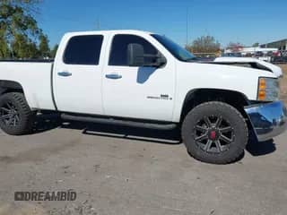 2007 Chevrolet Silverado 2500HD 1LT z VIN 1GCHK23687F509446, wystawiony jako IAAI lot #43417222 z przebiegiem 397 685 mil mil oraz . Historia ofert i sprzedaży dostępna na DreamBid. Obrazek 1.