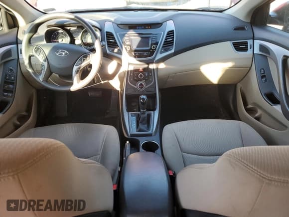 ✅ 2016 Hyundai Elantra SE • VIN: KMHDH4AE4GU511074 • Лот: 89691965. Опубликован ранее на Copart с пробегом 125 784 миль. Бесплатный доступ к архиву аукционных продаж из США и подробный отчёт об истории автомобиля на DreamBid. Изображение 8.