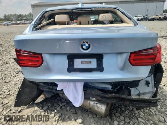 ✅ 2013 BMW 3 Series 328i xDrive • VIN: WBA3B5C5XDF598688 • Lot: 65338785. Wystawiony na Copart z przebiegiem 157 620 mil. Bezpłatny archiwum sprzedaży aukcyjnych z USA i szczegółowy raport historii pojazdu na DreamBid. Zdjęcie 6.