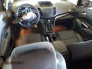 ✅ 2018 Ford C-Max SE • VIN: 1FADP5AU0JL100763 • Lot: 71281365. Wystawiony na Copart z przebiegiem 77 912 mil. Bezpłatny archiwum sprzedaży aukcyjnych z USA i szczegółowy raport historii pojazdu na DreamBid. Zdjęcie 8.