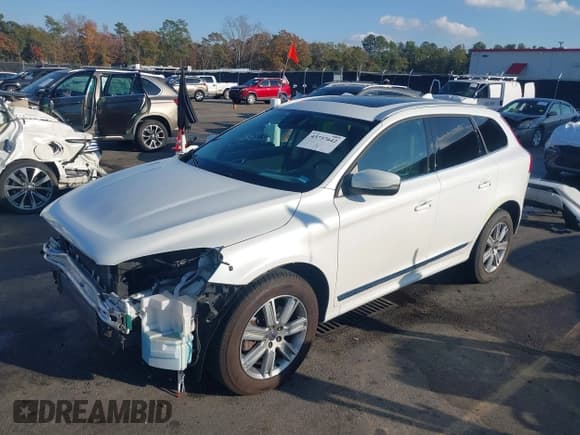 ✅ 2017 Volvo XC60 Inscription • VIN: YV440MDUXH2038967 • Лот: 43737642. Опубликован ранее на IAAI с пробегом 66 997 миль. Бесплатный доступ к архиву аукционных продаж из США и подробный отчёт об истории автомобиля на DreamBid. Изображение 19.