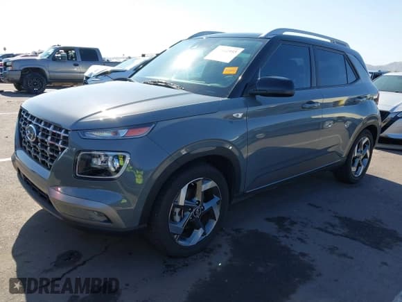 ✅ 2022 Hyundai Venue SEL • VIN: KMHRC8A3XNU182050 • Lot: 42002955. Listed on IAAI with 29,089 mi. Free auction sales archive from the USA and detailed vehicle history report at DreamBid. Image 17.