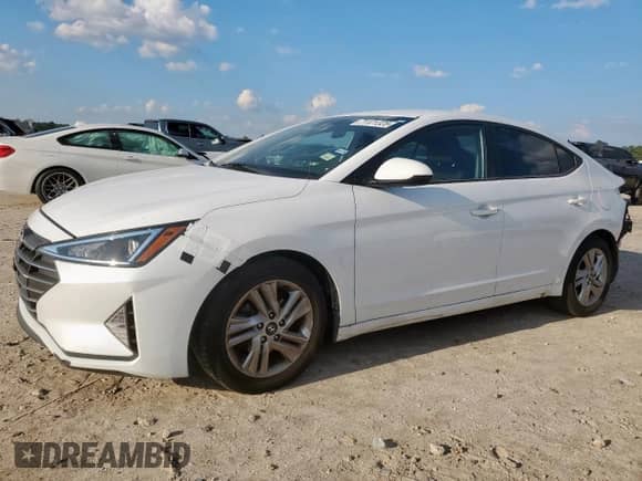 2020 Hyundai Elantra SEL с VIN 5NPD84LFXLH584139, выставлен на аукционе Copart как лот 71121325 с пробегом 104 714 миль миль и Списание • Salvage title. История ставок и продаж доступна на DreamBid. Изображение 1.