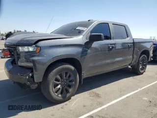 ✅ 2022 Chevrolet Silverado 1500 LT • VIN: 1GCPWCED3NZ105046 • Lot: 81618725. Wystawiony na Copart z przebiegiem 50 152 mil. Bezpłatny archiwum sprzedaży aukcyjnych z USA i szczegółowy raport historii pojazdu na DreamBid. Zdjęcie 1.