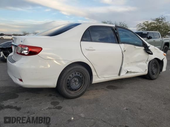 ✅ 2013 Toyota Corolla L • VIN: 5YFBU4EE7DP166309 • Lot: 90689645. Listed on Copart with 176,695 mi. Free auction sales archive from the USA and detailed vehicle history report at DreamBid. Image 3.