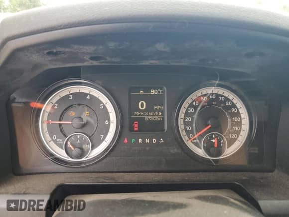 2017 Ram 1500 Tradesman z VIN 3C6JR6AG2HG745520, wystawiony jako Copart lot #71916685 z przebiegiem 57 202 mil mil oraz Szkoda całkowita • Salvage title. Historia ofert i sprzedaży dostępna na DreamBid. Obrazek 9.