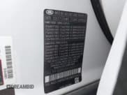 ✅ 2017 Land Rover Discovery HSE Luxury • VIN: SALRHBBV6HA041512 • Lot: 43731168. Listed on IAAI with 98,507 mi. Free auction sales archive from the USA and detailed vehicle history report at DreamBid. Image 9.