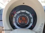 ✅ 2014 FIAT 500 Pop • VIN: 3C3CFFAR0ET283106 • Lot: 84866655. Wystawiony na Copart z przebiegiem 69 956 mil. Bezpłatny archiwum sprzedaży aukcyjnych z USA i szczegółowy raport historii pojazdu na DreamBid. Zdjęcie 9.