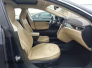 ✅ 2014 Tesla Model S P85D • VIN: 5YJSA1H25EFP64940 • Lot: 43307347. Wystawiony na IAAI z przebiegiem 132 802 mil. Bezpłatny archiwum sprzedaży aukcyjnych z USA i szczegółowy raport historii pojazdu na DreamBid. Zdjęcie 5.