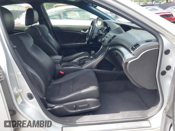 ✅ 2013 Acura TSX Special Edition • VIN: JH4CU2F82DC004886 • Lot: 41614881. Wystawiony na IAAI z przebiegiem 91 058 mil. Bezpłatny archiwum sprzedaży aukcyjnych z USA i szczegółowy raport historii pojazdu na DreamBid. Zdjęcie 5.