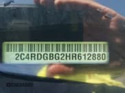 ✅ 2017 Dodge Grand Caravan SE • VIN: 2C4RDGBG2HR612880 • Lot: 43218794. Wystawiony na IAAI z przebiegiem 132 005 mil. Bezpłatny archiwum sprzedaży aukcyjnych z USA i szczegółowy raport historii pojazdu na DreamBid. Zdjęcie 9.