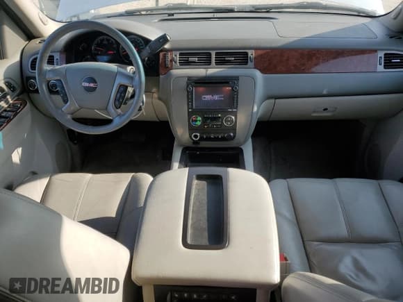 ✅ 2012 GMC Yukon XL SLT • VIN: 1GKS2KE74CR240452 • Lot: 81281595. Listed on Copart with 187,480 mi. Free auction sales archive from the USA and detailed vehicle history report at DreamBid. Image 8.