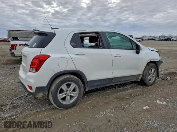 ✅ 2021 Chevrolet Trax LS • VIN: KL7CJKSB1MB315708 • Lot: 94119575. Listed on Copart with 55,232 mi. Free auction sales archive from the USA and detailed vehicle history report at DreamBid. Image 3.