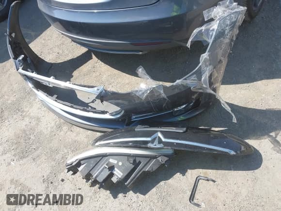 ✅ 2012 Tesla Model S Performance • VIN: 5YJSA1DPXCFP02920 • Lot: 42757374. Wystawiony na IAAI z przebiegiem 68 492 mil. Bezpłatny archiwum sprzedaży aukcyjnych z USA i szczegółowy raport historii pojazdu na DreamBid. Zdjęcie 12.