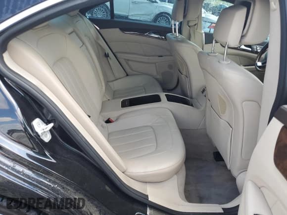 ✅ 2015 Mercedes-Benz CLS 550 • VIN: WDDLJ7DBXFA141648 • Лот: 69137915. Опубликован ранее на Copart с пробегом 130 254 миль. Бесплатный доступ к архиву аукционных продаж из США и подробный отчёт об истории автомобиля на DreamBid. Изображение 10.