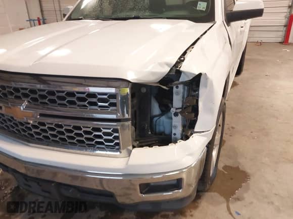 2015 Chevrolet Silverado 1500 LT z VIN 1GCRCREH0FZ398560, wystawiony jako IAAI lot #42454940 z przebiegiem 158 025 mil mil oraz . Historia ofert i sprzedaży dostępna na DreamBid. Obrazek 12.