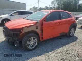 ✅ 2020 Hyundai Kona SE • VIN: KM8K1CAA0LU497378 • Лот: 68868054. Опубликован ранее на Copart с пробегом 80 494 миль. Бесплатный доступ к архиву аукционных продаж из США и подробный отчёт об истории автомобиля на DreamBid. Изображение 1.