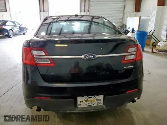 ✅ 2017 Ford Police Interceptor • VIN: 1FAHP2L89HG140469 • Lot: 59771955. Wystawiony na Copart z przebiegiem 75 278 mil. Bezpłatny archiwum sprzedaży aukcyjnych z USA i szczegółowy raport historii pojazdu na DreamBid. Zdjęcie 6.