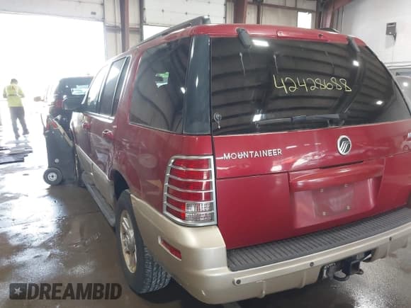 ✅ 2004 Mercury Mountaineer • VIN: 4M2DU86E44UJ22697 • Лот: 42428688. Опубликован ранее на IAAI с пробегом 131 518 миль. Бесплатный доступ к архиву аукционных продаж из США и подробный отчёт об истории автомобиля на DreamBid. Изображение 12.