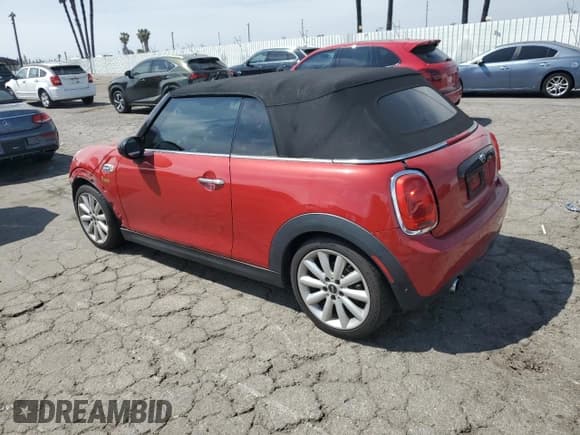✅ 2016 MINI Convertible • VIN: WMWWG5C54G3C19062 • Lot: 53077555. Wystawiony na Copart z przebiegiem 66 686 mil. Bezpłatny archiwum sprzedaży aukcyjnych z USA i szczegółowy raport historii pojazdu na DreamBid. Zdjęcie 2.