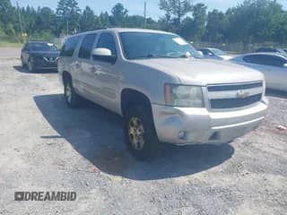 2008 Chevrolet Suburban LT с VIN 1GNFC16018J216208, выставлен на аукционе IAAI как лот 42875542 с пробегом 263 712 миль миль и . История ставок и продаж доступна на DreamBid. Изображение 1.