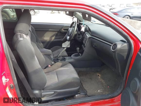 ✅ 2015 Scion tC • VIN: JTKJF5C71FJ002554 • Lot: 43150574. Listed on IAAI with 213,308 mi. Free auction sales archive from the USA and detailed vehicle history report at DreamBid. Image 5.