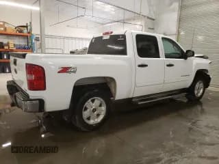 ✅ 2011 Chevrolet Silverado 1500 LT • VIN: 1GCPKSE32BF171999 • Lot: 76516654. Listed on Copart with 115,826 mi. Free auction sales archive from the USA and detailed vehicle history report at DreamBid. Image 3.