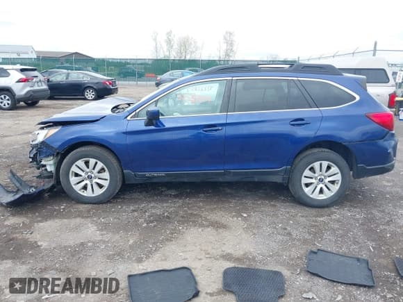 ✅ 2017 Subaru Outback Premium • VIN: 4S4BSACC1H3363993 • Lot: 42222854. Listed on IAAI with 111,624 mi. Free auction sales archive from the USA and detailed vehicle history report at DreamBid. Image 14.