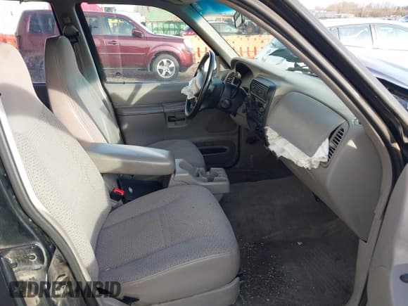 ✅ 2001 Ford Explorer XLS • VIN: 1FMZU72E21ZA10759 • Lot: 41633672. Listed on IAAI with 180,478 mi. Free auction sales archive from the USA and detailed vehicle history report at DreamBid. Image 5.