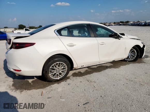 ✅ 2021 Mazda 3 Select • VIN: JM1BPABL9M1317437 • Lot: 81139255. Listed on Copart with Not provided. Free auction sales archive from the USA and detailed vehicle history report at DreamBid. Image 3.