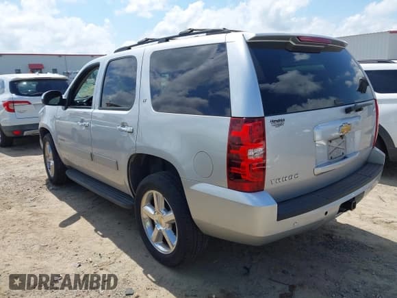 ✅ 2014 Chevrolet Tahoe LT • VIN: 1GNSCBE04ER147792 • Lot: 42781257. Listed on IAAI with 136,462 mi. Free auction sales archive from the USA and detailed vehicle history report at DreamBid. Image 3.
