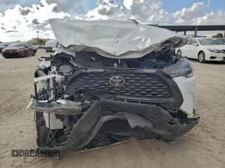 ✅ 2023 Toyota Corolla Cross LE • VIN: 7MUCAAAG5PV066486 • Lot: 94022955. Listed on Copart with 6,951 mi. Free auction sales archive from the USA and detailed vehicle history report at DreamBid. Image 5.