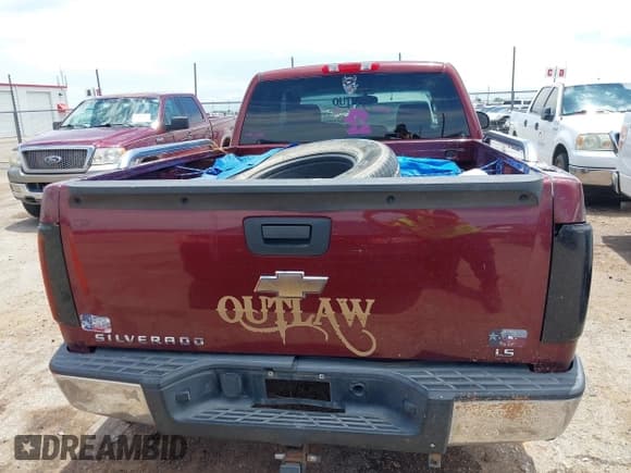 ✅ 2009 Chevrolet Silverado 1500 LS • VIN: 1GCEK19CX9Z182057 • Lot: 42464111. Listed on IAAI with 240,304 mi. Free auction sales archive from the USA and detailed vehicle history report at DreamBid. Image 16.