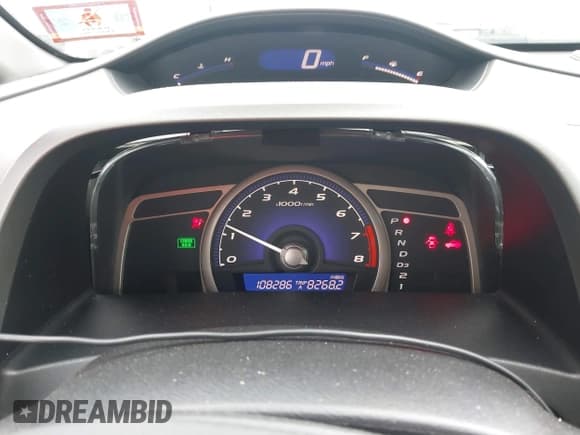 ✅ 2010 Honda Civic EX • VIN: 2HGFA1F84AH517679 • Lot: 43562876. Wystawiony na IAAI z przebiegiem 108 286 mil. Bezpłatny archiwum sprzedaży aukcyjnych z USA i szczegółowy raport historii pojazdu na DreamBid. Zdjęcie 7.