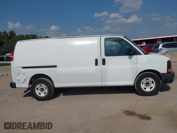 ✅ 2014 Chevrolet Express Cargo • VIN: 1GCWGFCA7E1206253 • Lot: 42929235. Listed on IAAI with 312,105 mi. Free auction sales archive from the USA and detailed vehicle history report at DreamBid. Image 13.