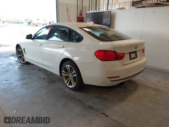 ✅ 2015 BMW 4 Series 428i xDrive • VIN: WBA4A7C55FD414498 • Lot: 41366553. Listed on IAAI with 117,130 mi. Free auction sales archive from the USA and detailed vehicle history report at DreamBid. Image 3.