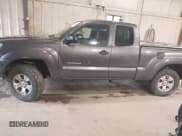 ✅ 2015 Toyota Tacoma • VIN: 5TFUX4EN8FX039993 • Lot: 39720722. Listed on IAAI with 107,085 mi. Free auction sales archive from the USA and detailed vehicle history report at DreamBid. Image 14.