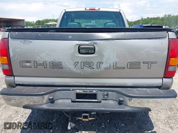 ✅ 2001 Chevrolet Silverado 1500 • VIN: 2GCEK19V611271462 • Лот: 42180074. Опубликован ранее на IAAI с пробегом 191 267 миль. Бесплатный доступ к архиву аукционных продаж из США и подробный отчёт об истории автомобиля на DreamBid. Изображение 19.