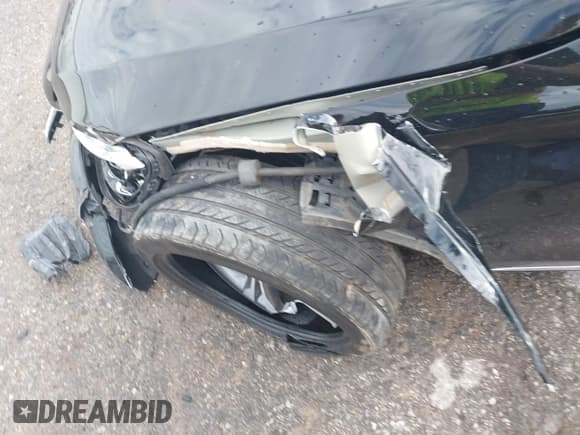 ✅ 2021 Mercedes-Benz C 300 • VIN: W1KWF8EB9MR609337 • Lot: 42653947. Wystawiony na IAAI z przebiegiem 32 375 mil. Bezpłatny archiwum sprzedaży aukcyjnych z USA i szczegółowy raport historii pojazdu na DreamBid. Zdjęcie 6.