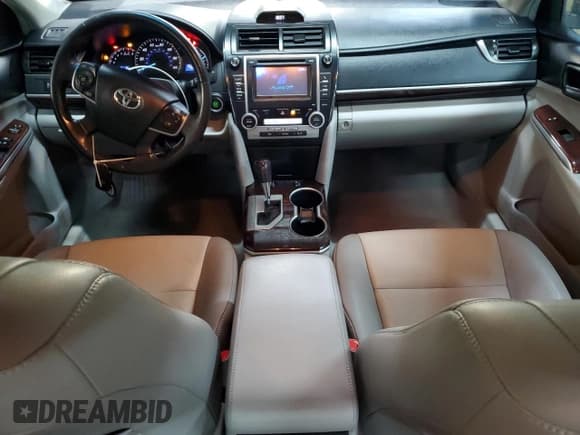 ✅ 2012 Toyota Camry XLE • VIN: 4T4BF1FK1CR266566 • Lot: 91004145. Wystawiony na Copart z przebiegiem 170 394 mil. Bezpłatny archiwum sprzedaży aukcyjnych z USA i szczegółowy raport historii pojazdu na DreamBid. Zdjęcie 8.