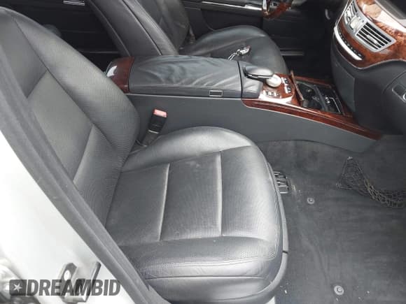 ✅ 2012 Mercedes-Benz S 550 • VIN: WDDNG7DB6CA436023 • Lot: 42352067. Wystawiony na IAAI z przebiegiem 138 292 mil. Bezpłatny archiwum sprzedaży aukcyjnych z USA i szczegółowy raport historii pojazdu na DreamBid. Zdjęcie 5.