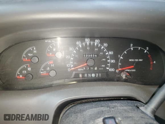 ✅ 2000 Ford F-250 XL • VIN: 1FTNX21F2YEB02012 • Lot: 88910425. Listed on Copart with 123,624 mi. Free auction sales archive from the USA and detailed vehicle history report at DreamBid. Image 9.