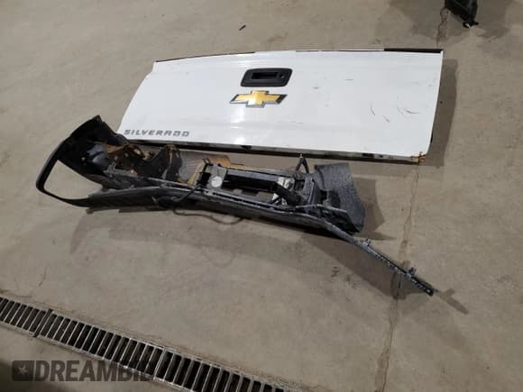 ✅ 2015 Chevrolet Silverado 1500 Work Truck • VIN: 1GCNKPEH9FZ260036 • Лот: 91239405. Опубликован ранее на Copart с пробегом 131 355 миль. Бесплатный доступ к архиву аукционных продаж из США и подробный отчёт об истории автомобиля на DreamBid. Изображение 12.