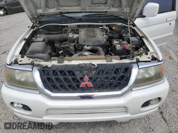 ✅ 2000 Mitsubishi Montero Sport Limited • VIN: JA4MT41R3YP060042 • Лот: 59513635. Опубликован ранее на Copart с пробегом 189 108 миль. Бесплатный доступ к архиву аукционных продаж из США и подробный отчёт об истории автомобиля на DreamBid. Изображение 12.